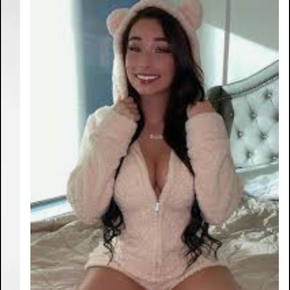 Fashion Nova Other - ✨ Fashion Nova Sherpa Bear Ear Short Onesie🐻